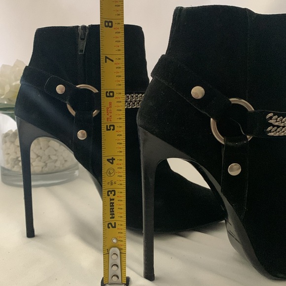 SAINT LAURENT PARIS Chain Harness Stiletto Heel Bootie - Picture 9 of 15